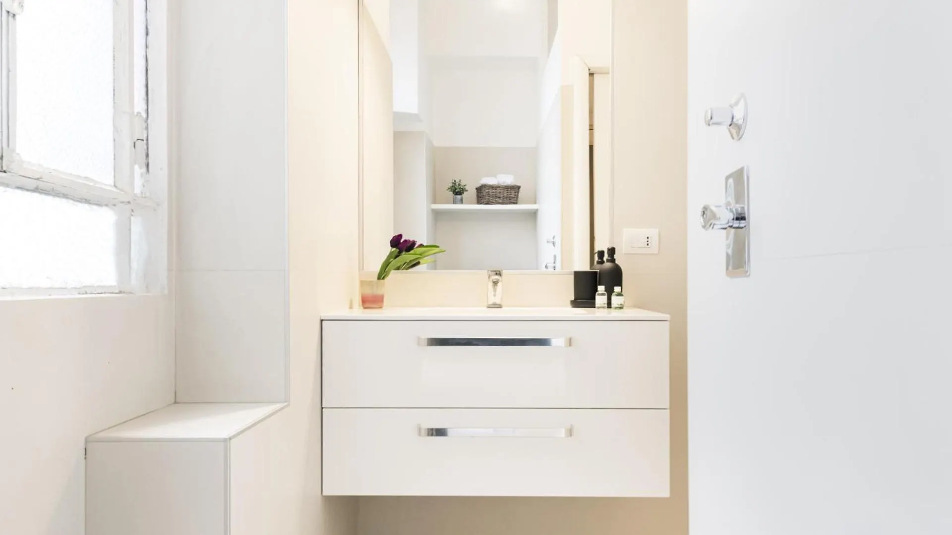 Easylife - Appartamento Di Stile In Buenos Aires Milan 0*,  Italy